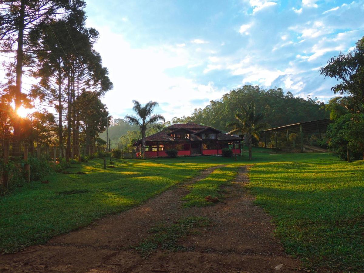 Pousada Vale Da Cachoeira Hotel Visconde De Maua Exterior photo